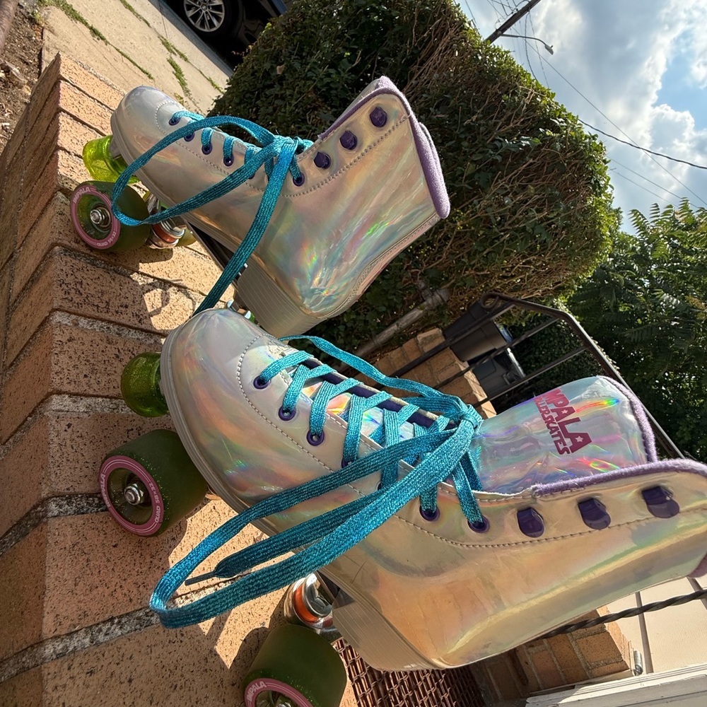 Holographic Adult Roller Skates with Blue Laces